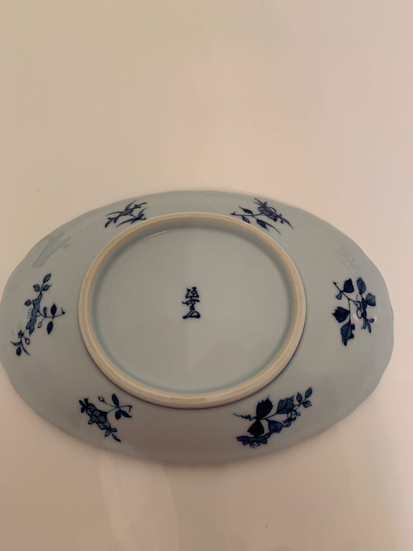 【源右衛門】 染錦小花散らし皿（楕円形　小）