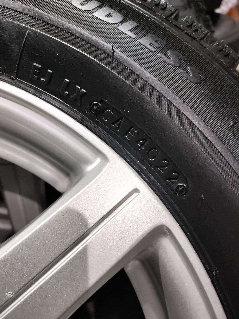 スタッドレスタイヤホイールセット185/65 15インチ5穴100/114.3