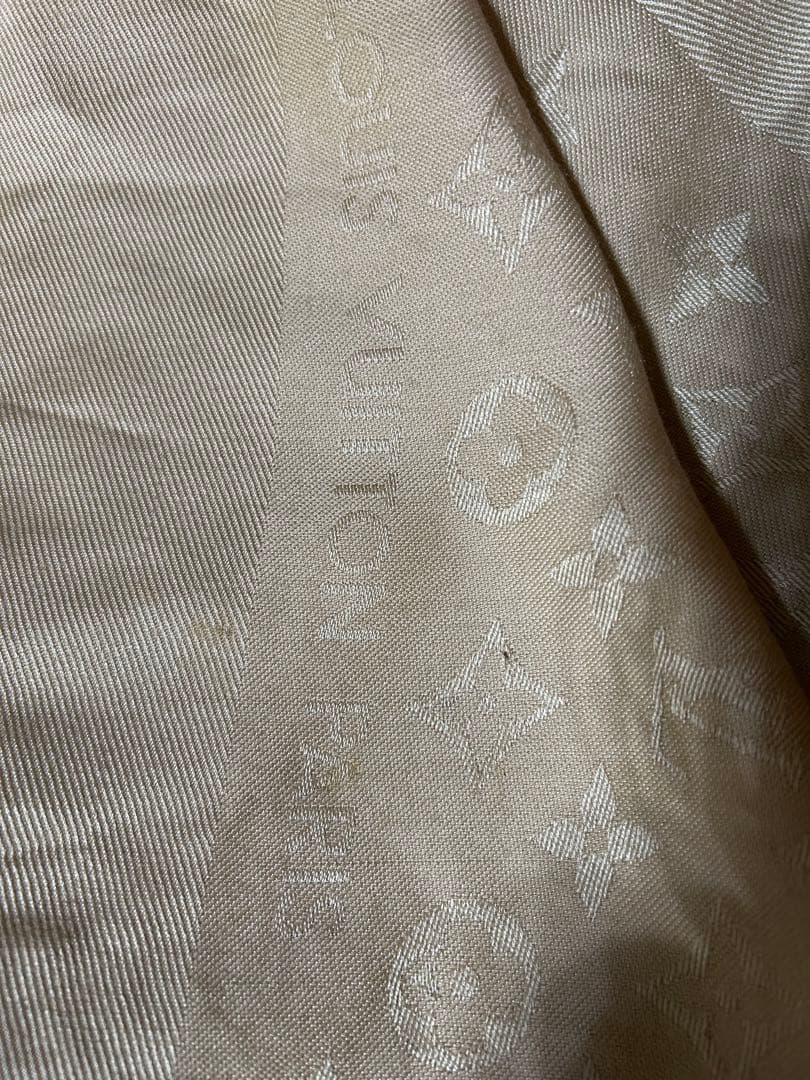 LOUIS VUITTON モノグラム 大判ストール ベージュ⭐︎２４日迄。