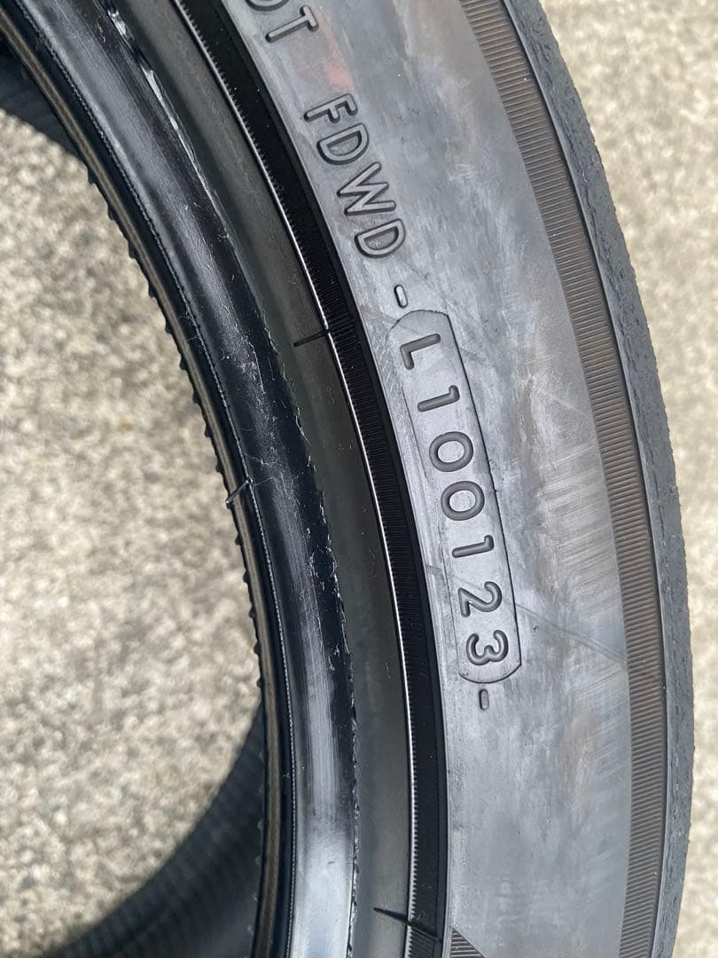 ②ヨコハマADVAN NEOVA 265/35R18 2本セット※4本あります。