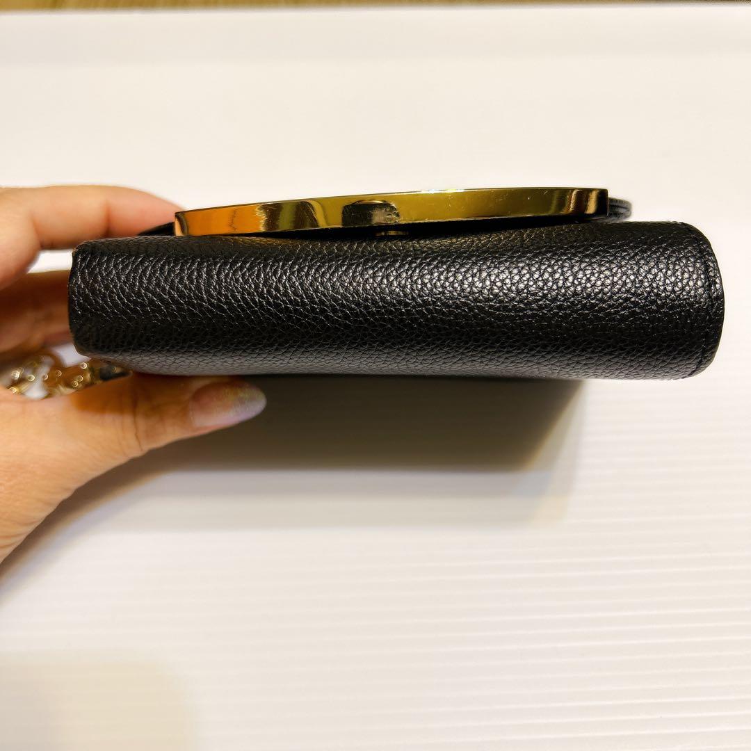 ACCOMMODE アコモデ ハンサムスマイル ハーフムーン 三つ折財布