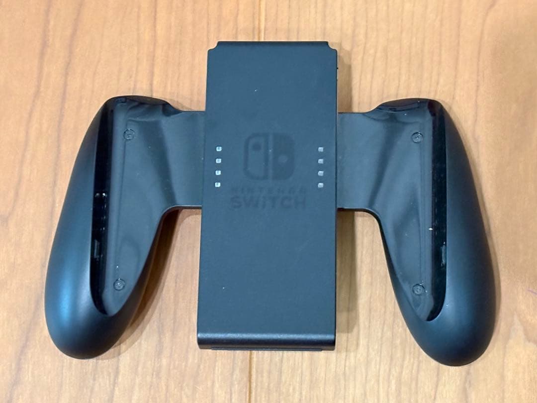 Nintendo Switch （シリアル・保証非記載版）ネオンブルー、レッド