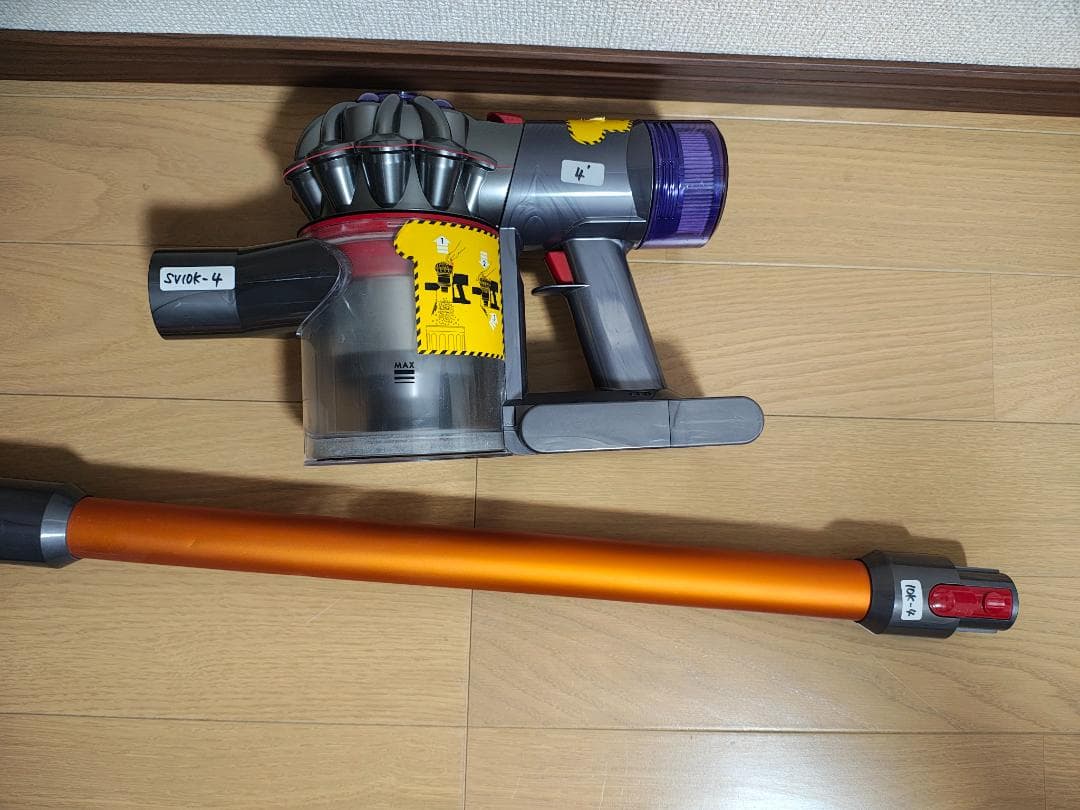ダイソン★コードレス掃除機★V8Slim★ＳV10K★バッテリーの状態良好★4