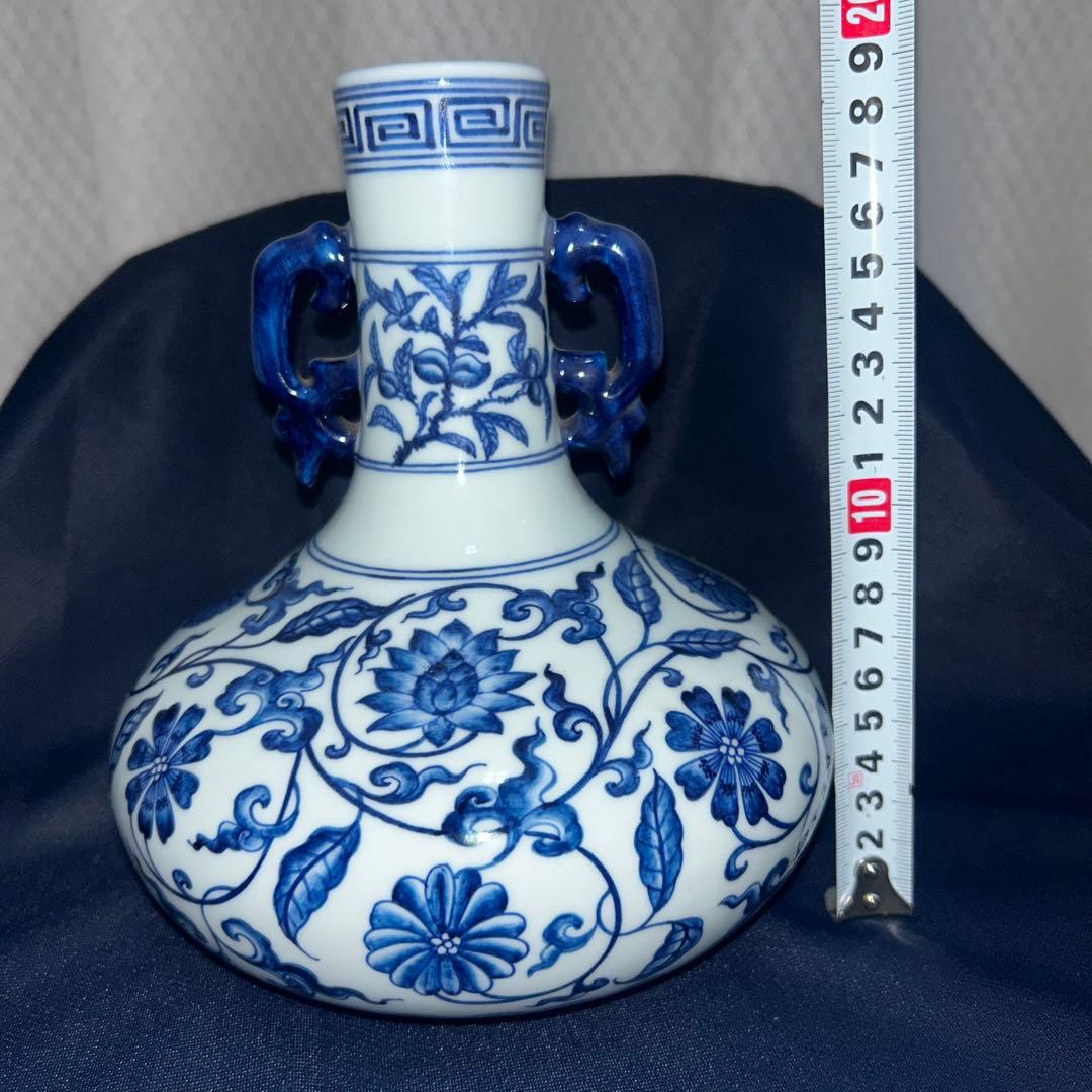 大清乾隆年製　花瓶　耳付き壺　青花　中国