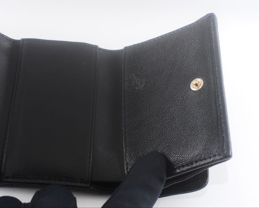 CHANEL＊ボーイシャネル＊キャビアスキン＊三つ折り財布＊マトラッセ