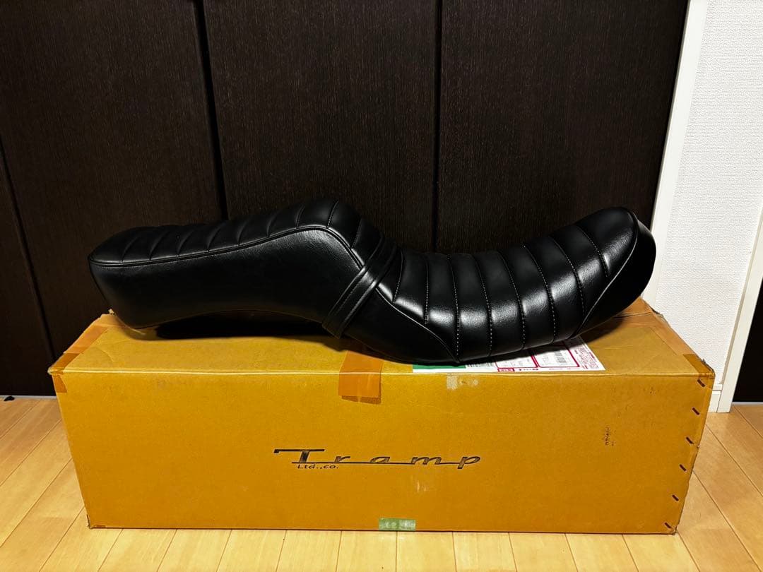 超美品TRAMP CYCLE トランプ キング＆クイーンシート スポーツスター