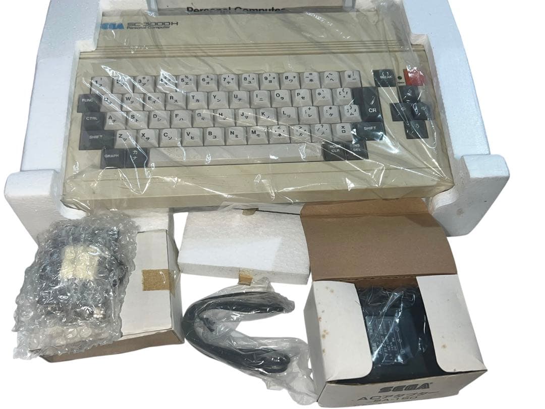 デッドストック　未使用品　セガ　パーソナルコンピュータ　SC-3000H 本体
