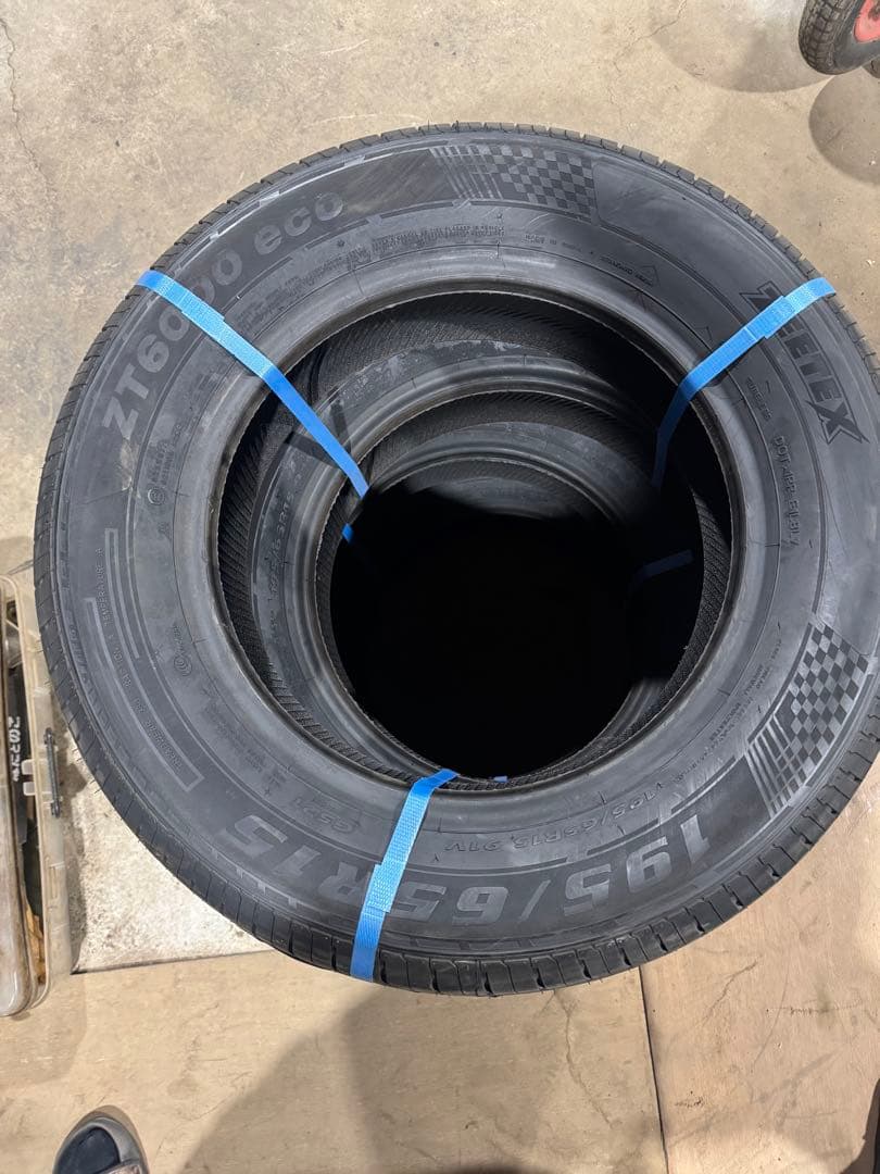 ♢♦︎新品♦︎♢ 195/65R15 タイヤ4本セット