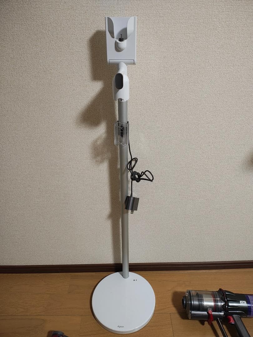 ダイソン★digital slim★SV18★バッテリー状態良好★スタンド付★5
