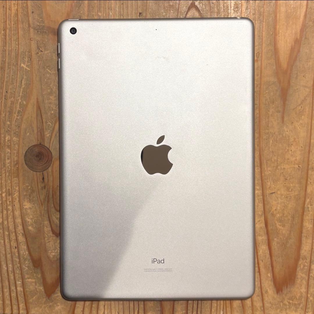 iPad 第7世代 32GB シルバー
