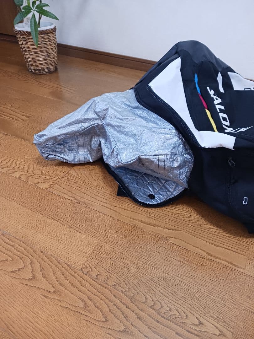 SALOMON RACE スキーブーツバック