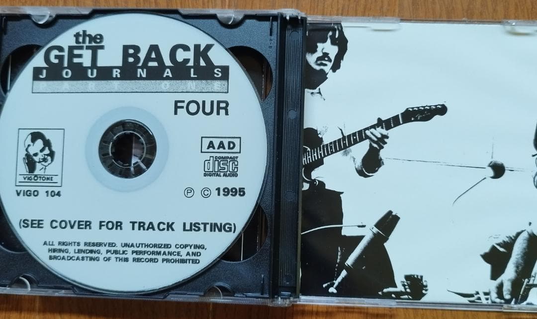 送料無料　BOX8CD　ビートルズ　The Get Back Journals