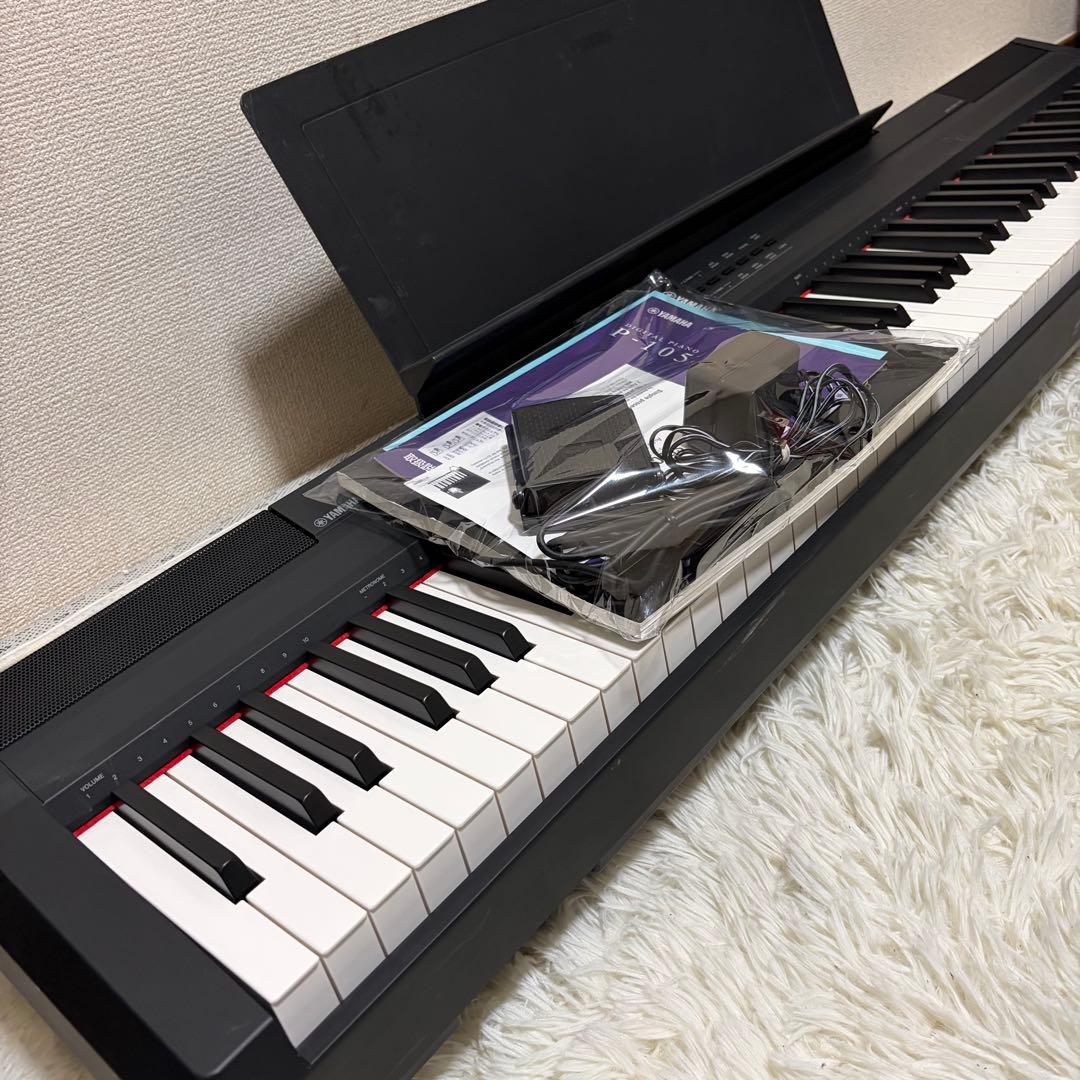 動作品 YAMAHA P-105B 電子ピアノ 88鍵 ペダル 譜面台付き