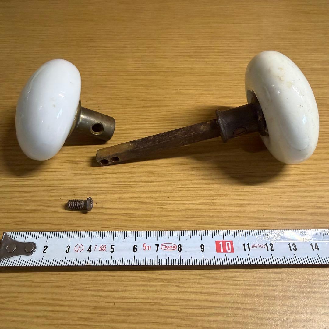 アンティーク ヴィンテージ ドアノブ used 白い陶器製ドアノブ