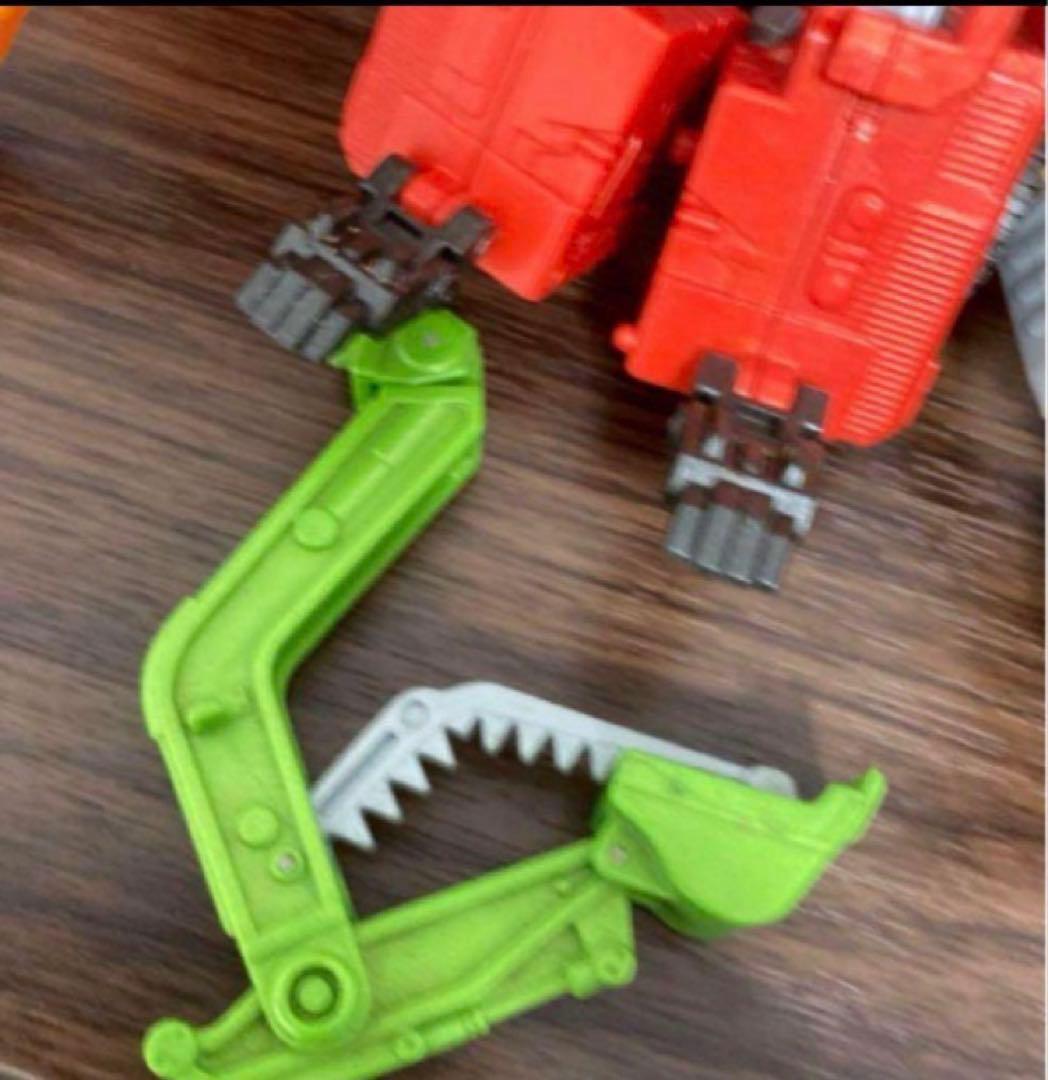 トランスフォーマー　ビルドキング　カーロボット