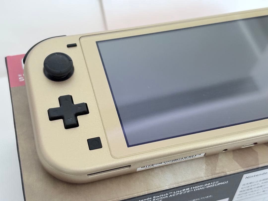 ★Nintendo Switch Lite★ハイラルエディション★送料無料★