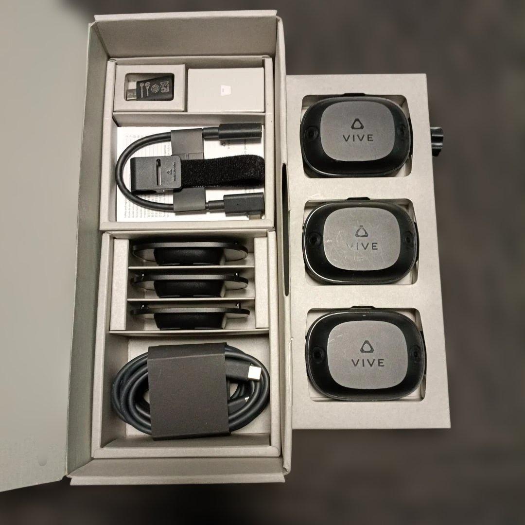その他 VIVE Ultimate Tracker