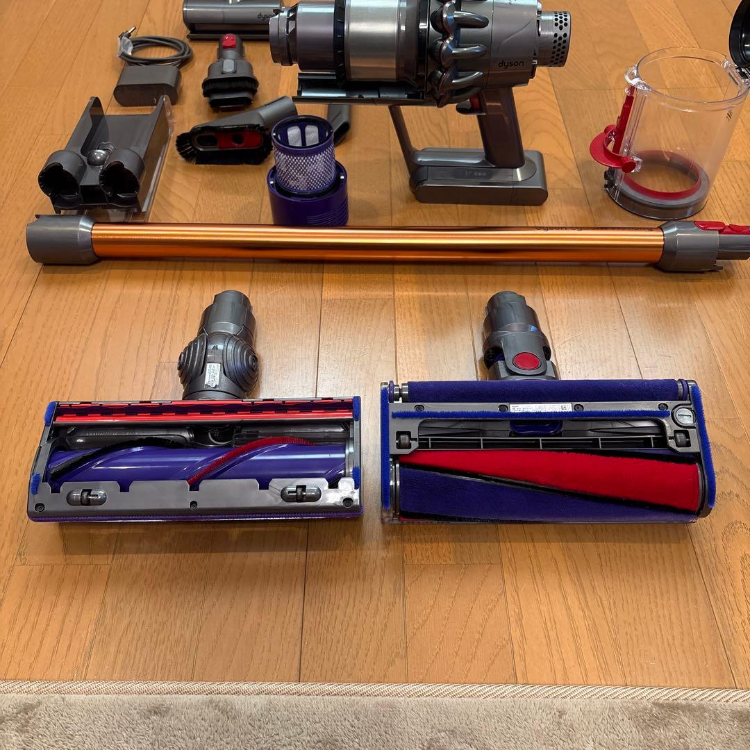 ダイソン　V10 SV12美品　分解洗浄除菌整備済み　④
