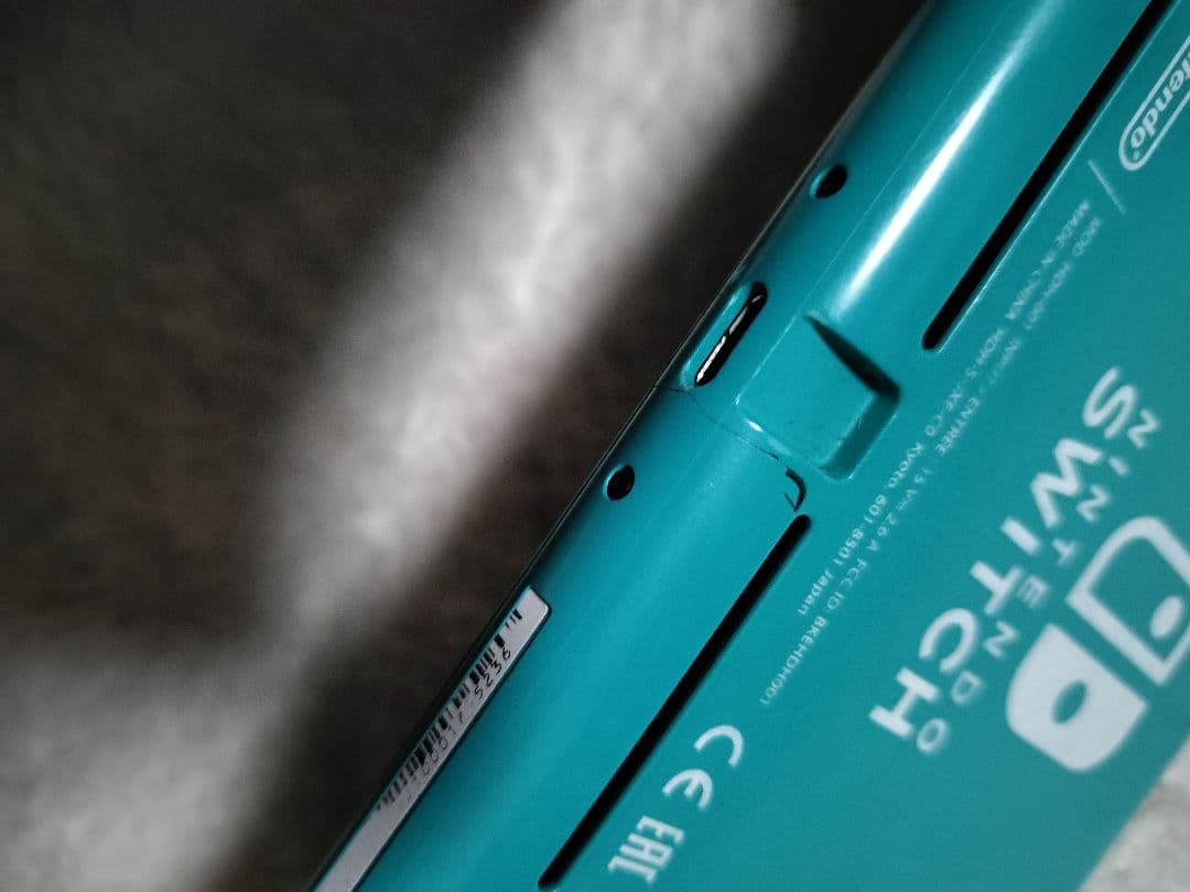ジャンクNintendo Switch Lite ターコイズ液晶×通電ボタン音〇