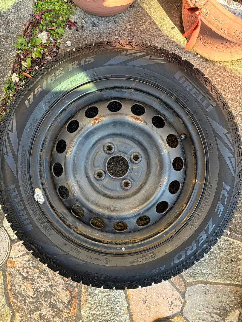 タイヤ・ホイール 175/65 R15 PIRELLI ICE ZERO ASIMMETRICO