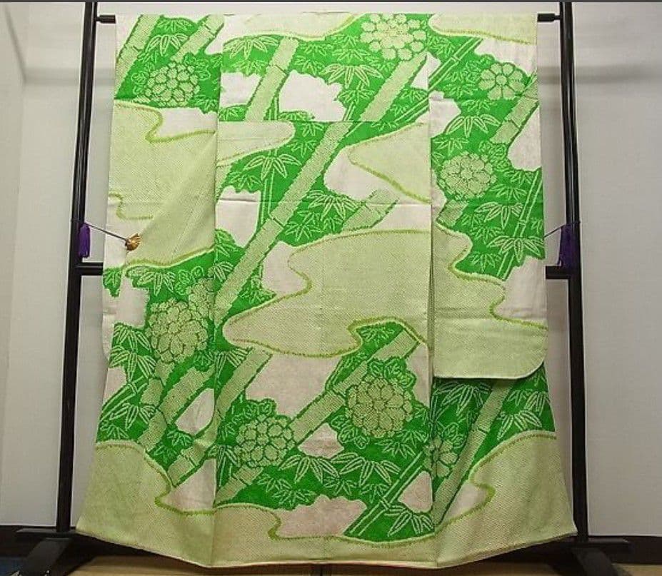 豪華振袖　駒刺繍　絞り　笹竹花文　三越扱い　逸品　成人式　パーティー お見合い