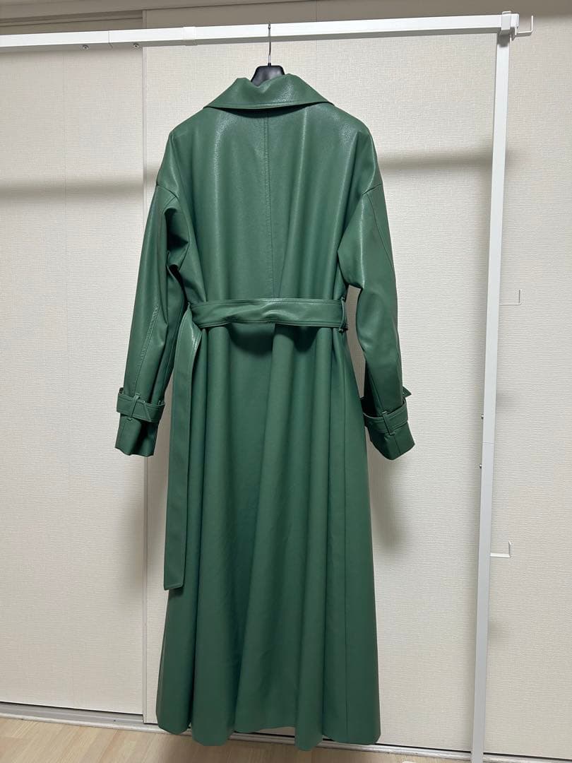 tnewties 黒幕の登場 ダブルブレストフェイクレザーコート グリーン