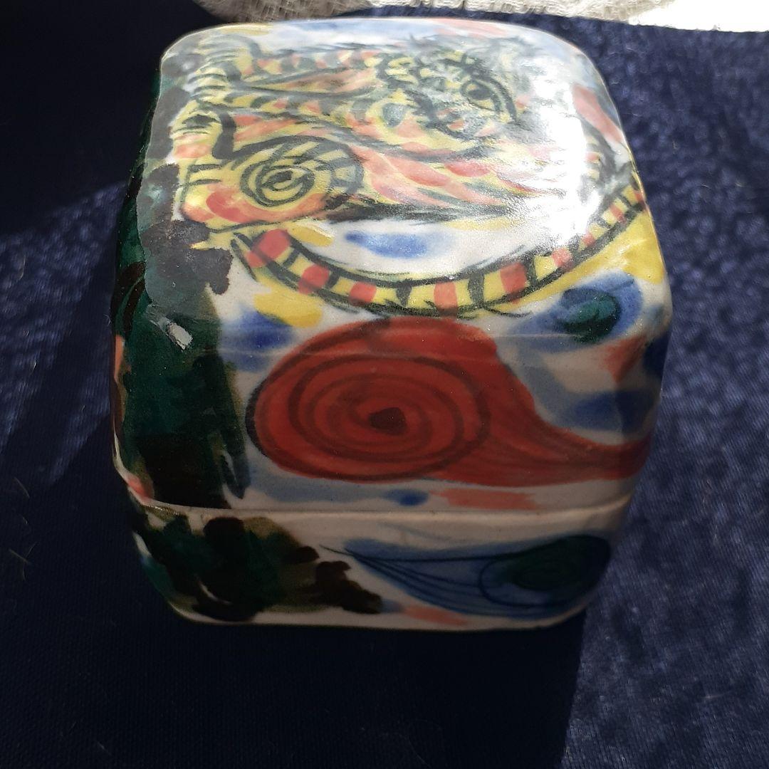 林和一  作          虎図香合❤️