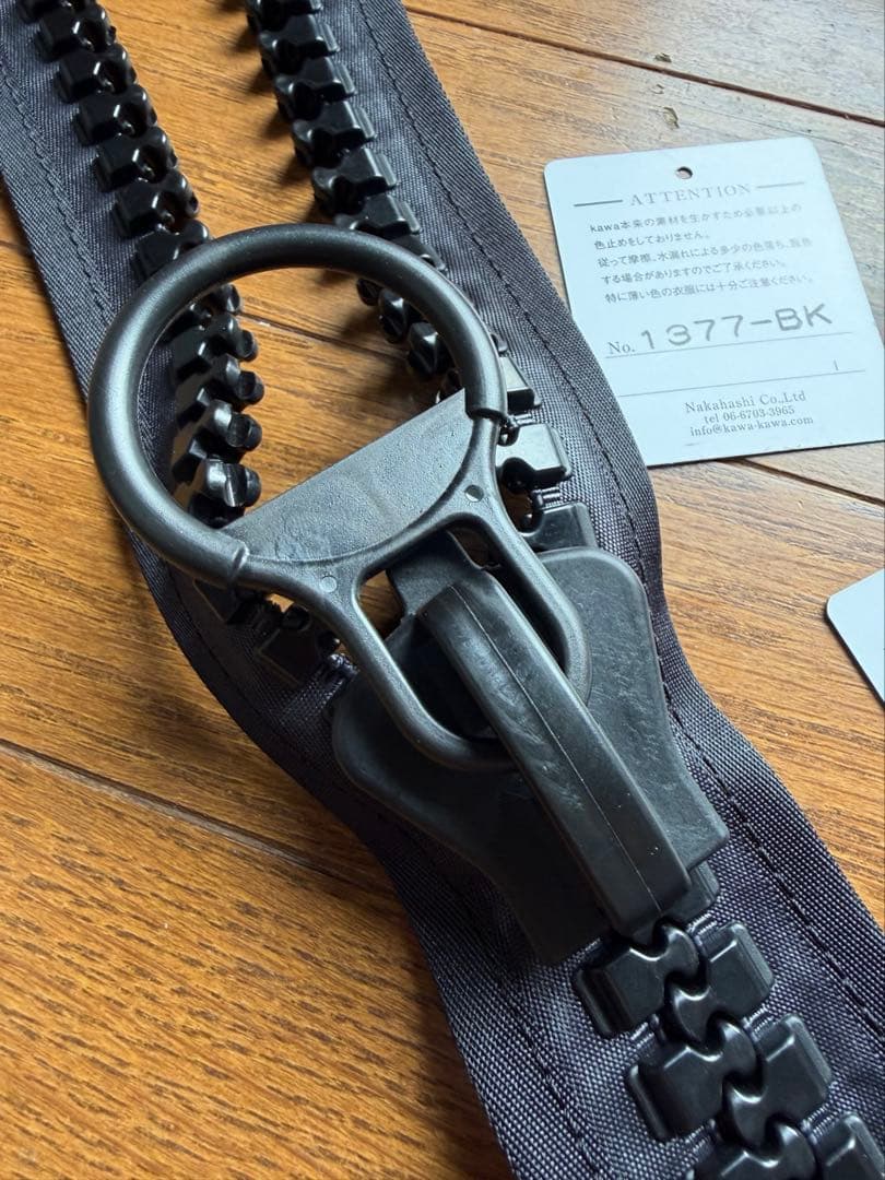 kawakawa カワカワ 25bis スマホストラップ
