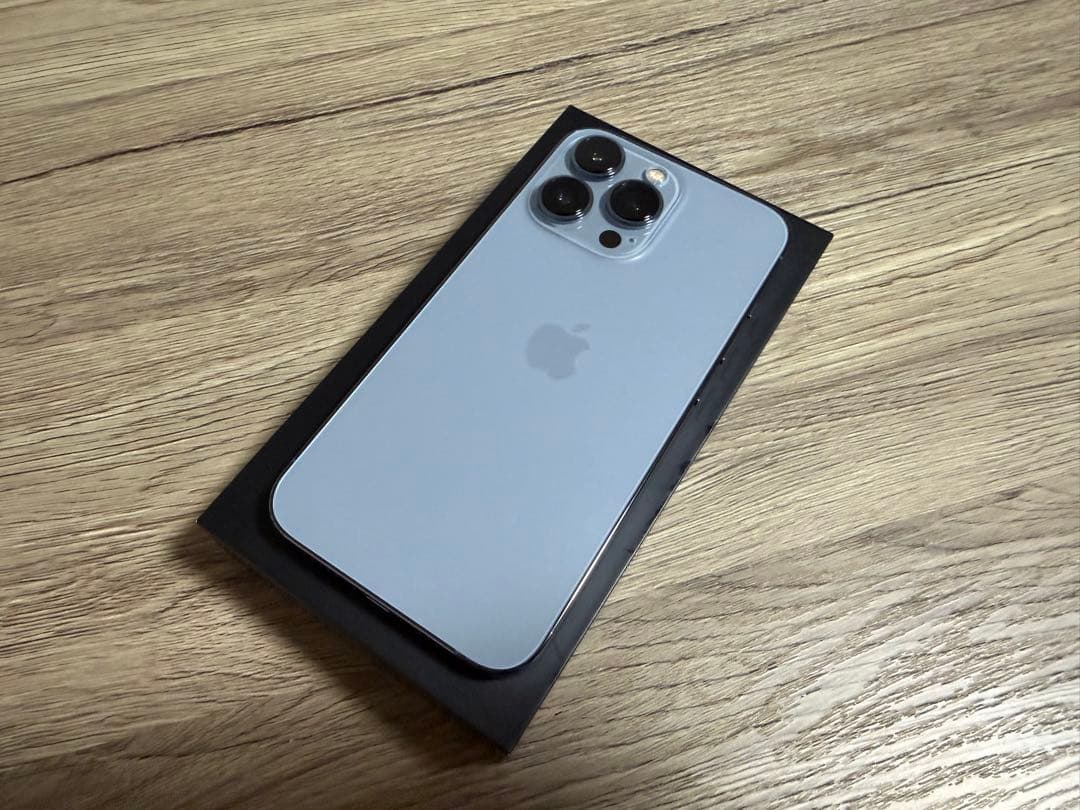 Apple iPhone 13 Pro シエラブルー　256gb 本体