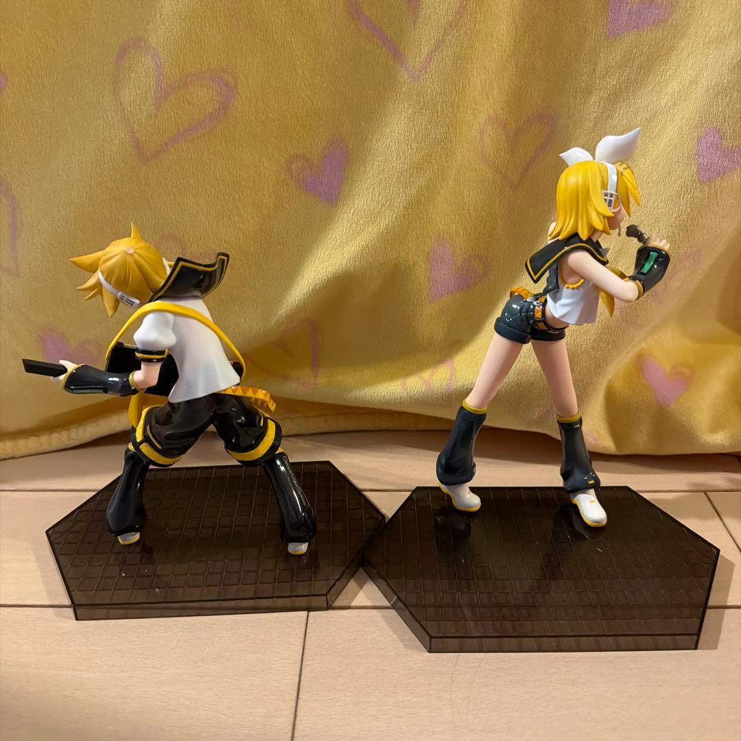鏡音レン　 鏡音リン　フィギュア 　グッドスマイルカンパニー　ボーカロイド