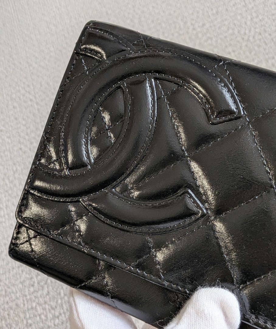 シャネル　カンボンライン　ミディアム　財布　ラムスキン　黒　正規品　ショルダー