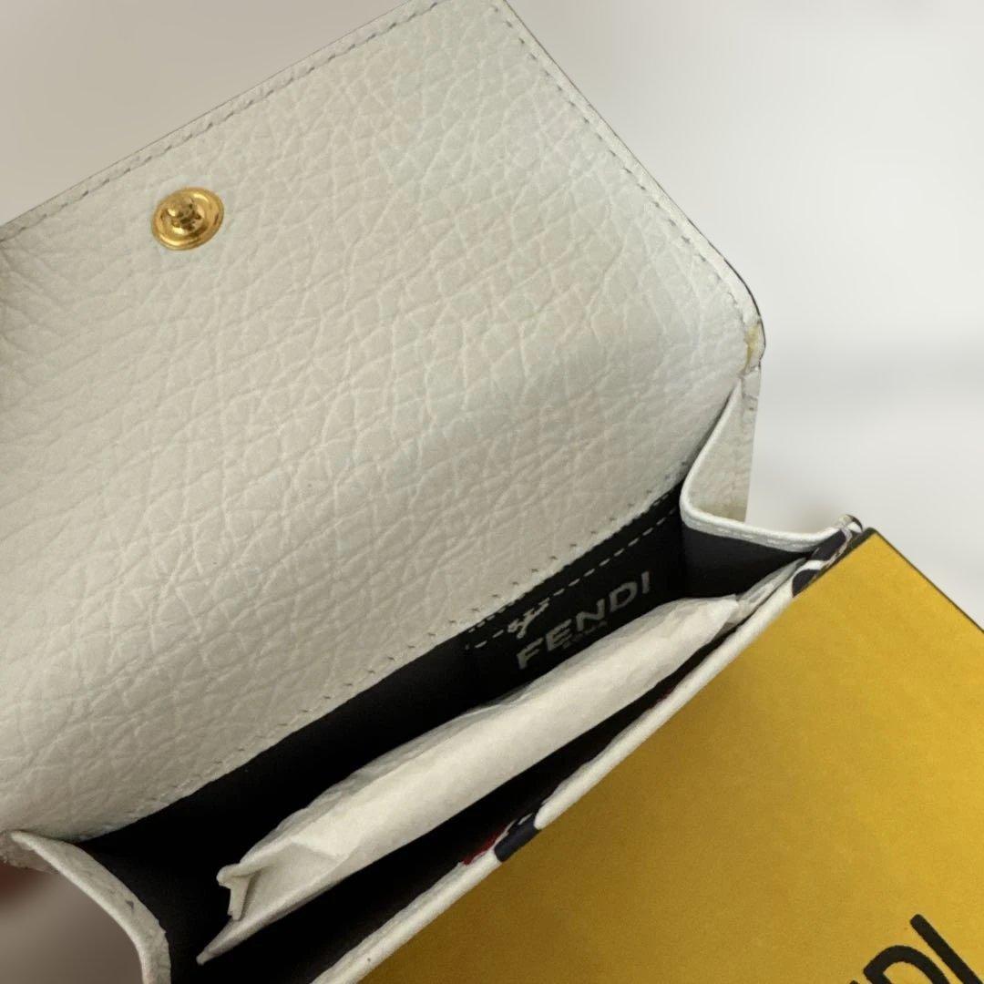 じゅにあ様 FENDI ロゴプリント 三つ折り財布