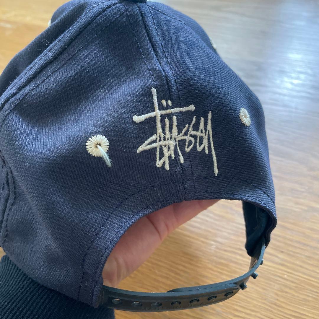 Stussy ネイビー 刺繍ロゴ キャップ　ほぼ未使用