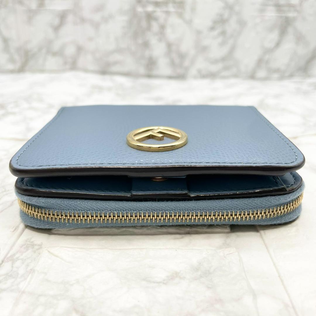 未使用級✨️FENDI フェンディ　エフイズ　二つ折り財布　レザー　ブルー