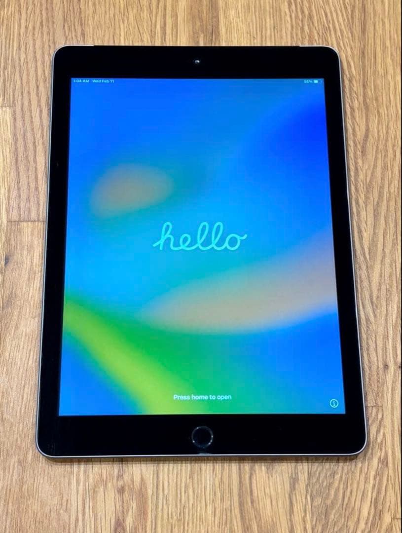 つ*け様 iPad 本体 第5世代 シルバー 32GB