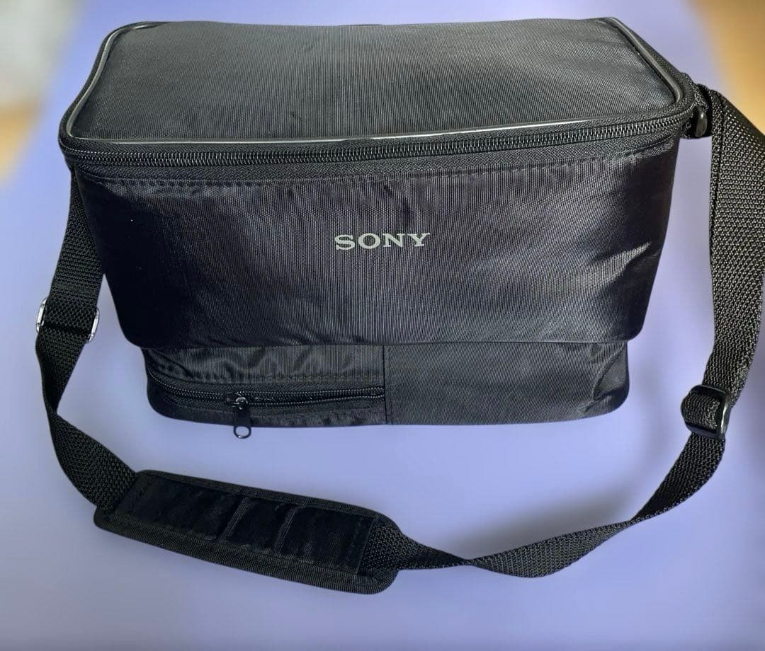 【美品】SONY Handycam Video8ビデオカメラCCD-TR250