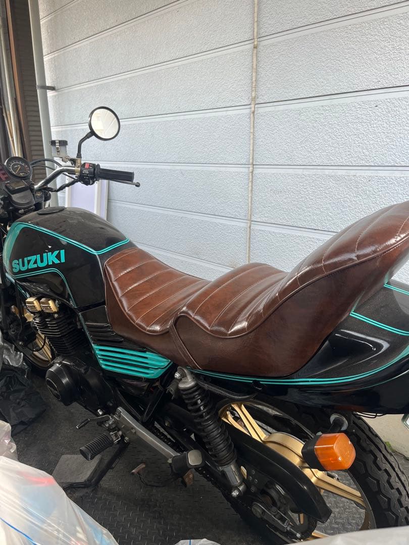【ゆーや】gsx400eゴキ シート