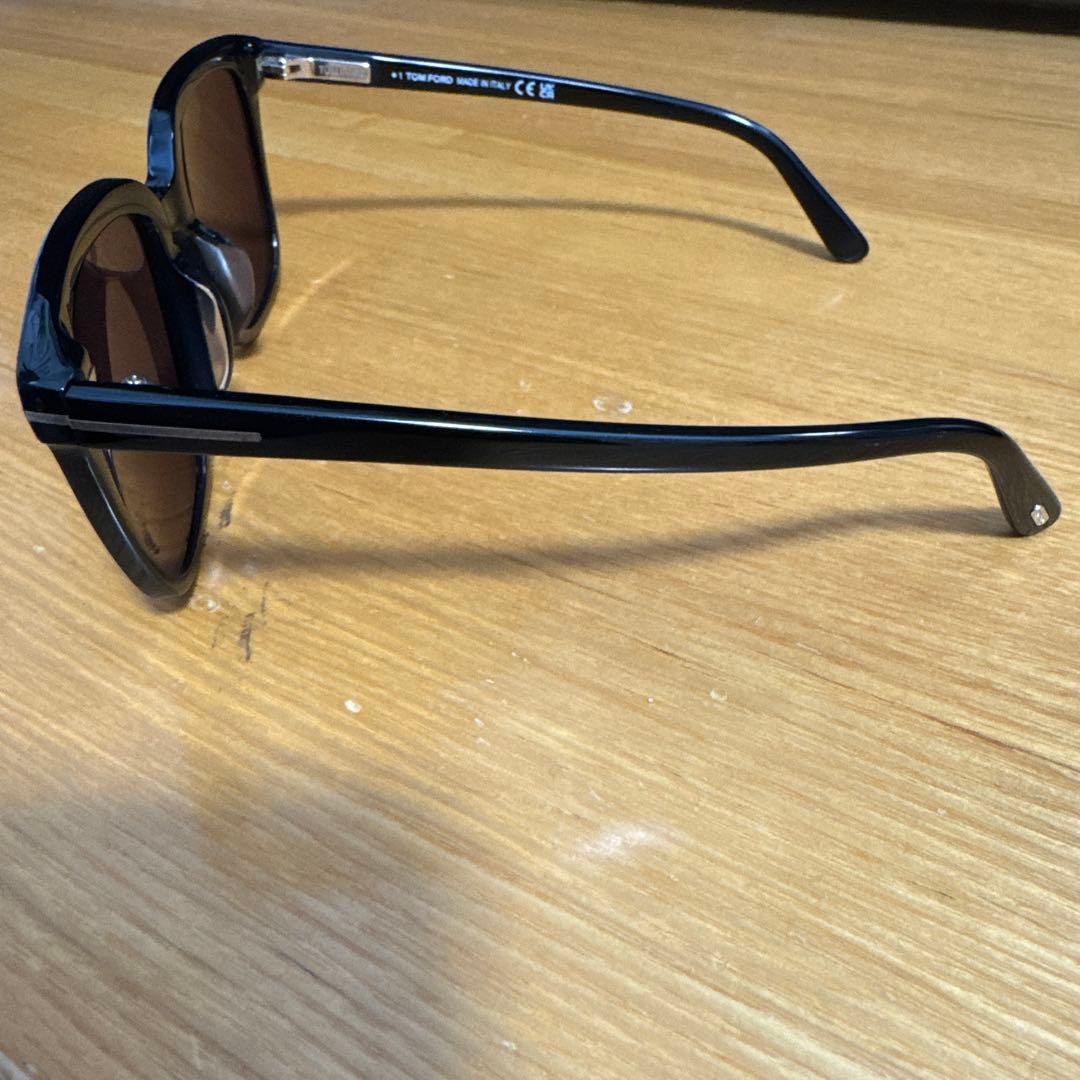 TOM FORD サングラス ブラック