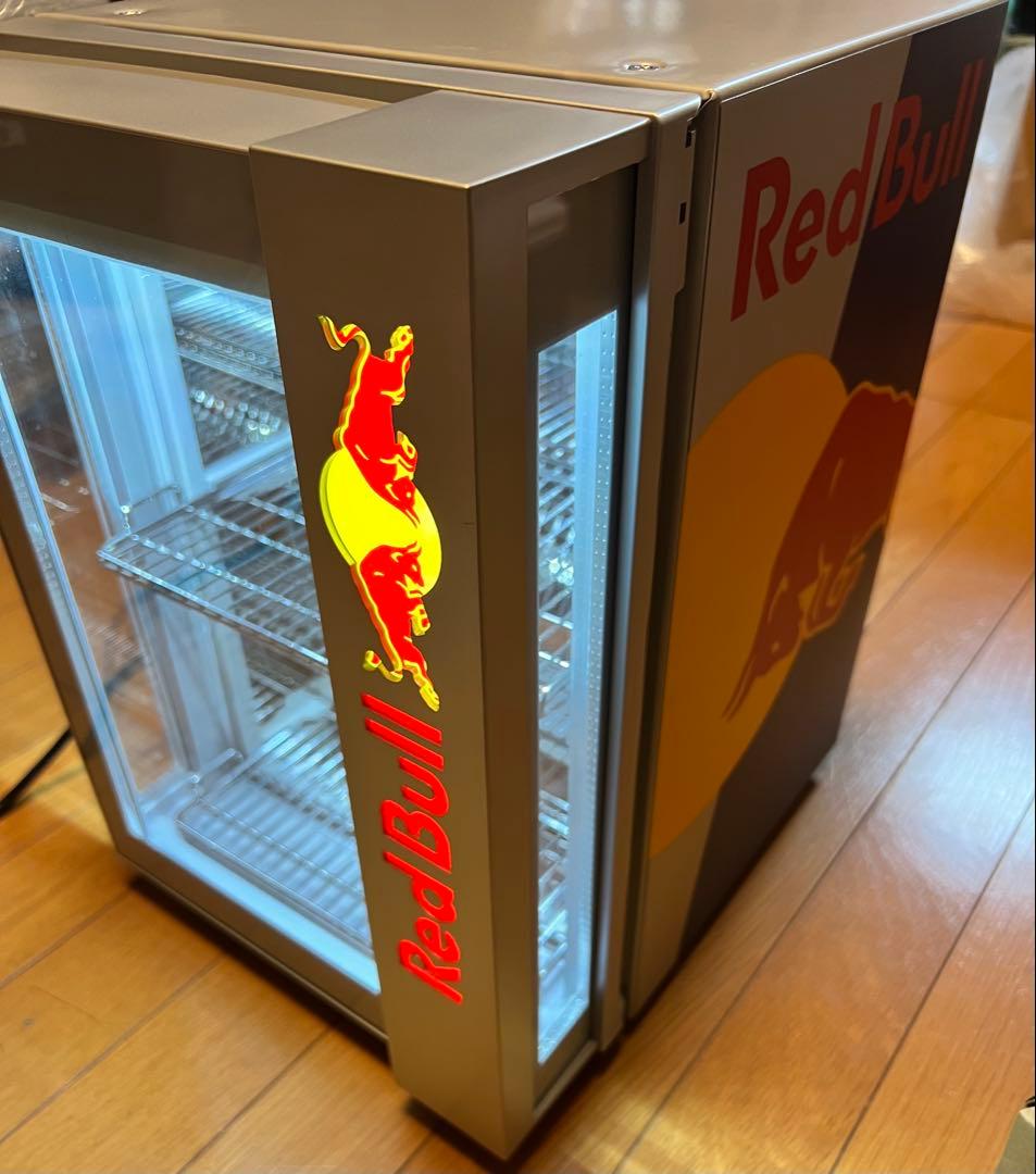 【新品未使用】 RedBull レッドブル 卓上 冷蔵庫 ショーケース 非売品