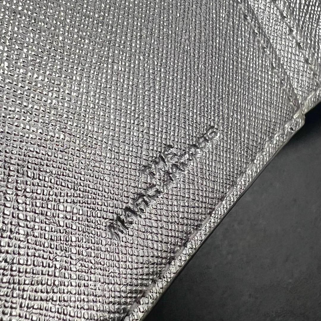 正規品＆極美品‼️ マークジェイコブス スナップショット 三つ折り財布 シルバー
