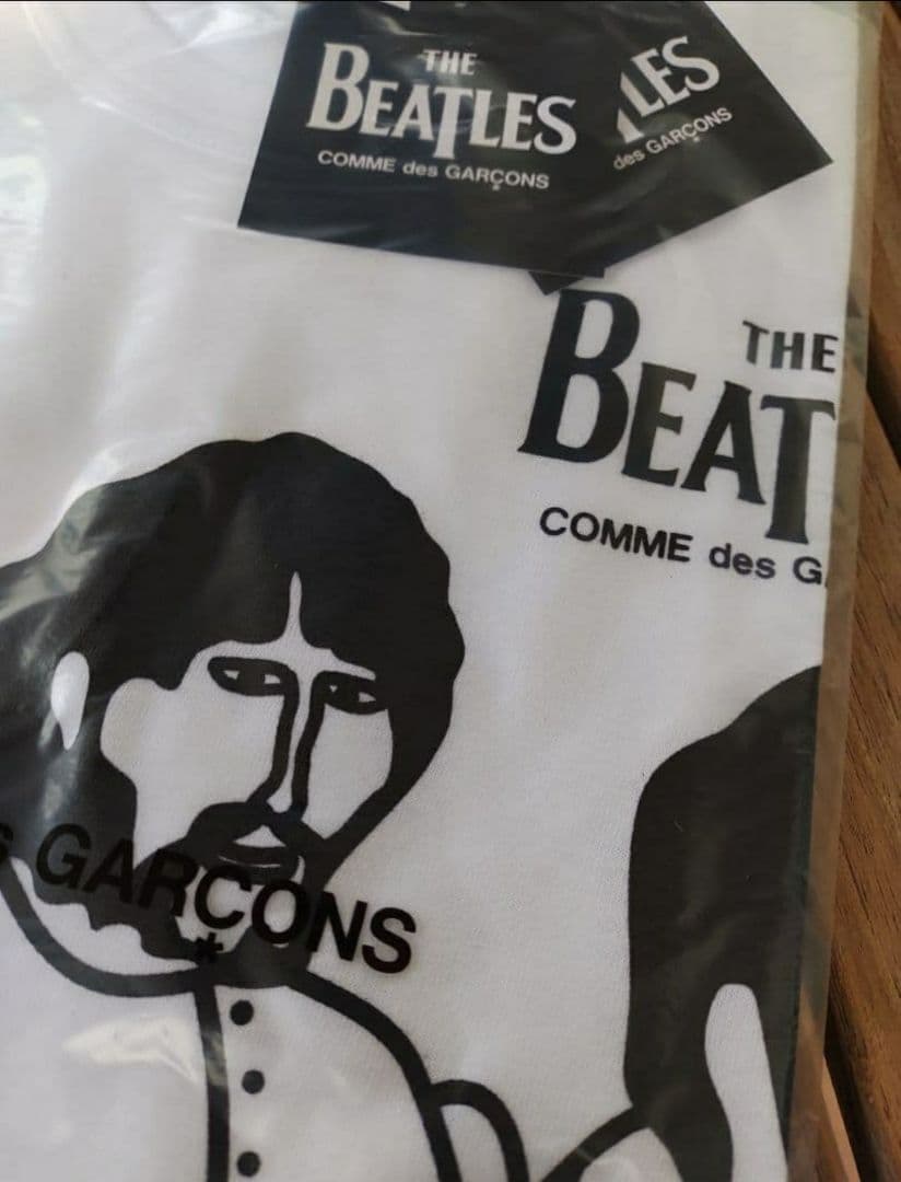 M桑田佳祐着用THE BEATLES COMME des GARÇONSTシャツ