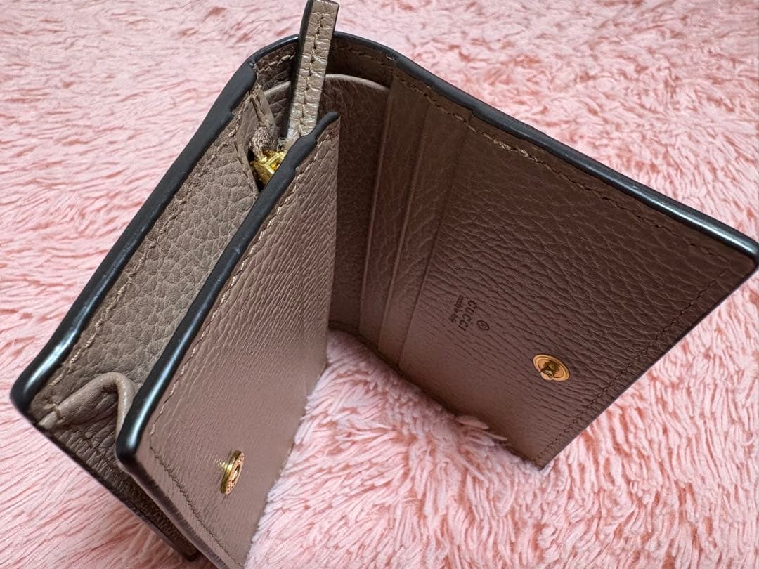 GUCCI 財布　ピンク　GGマーモント　二つ折り　スプリーム