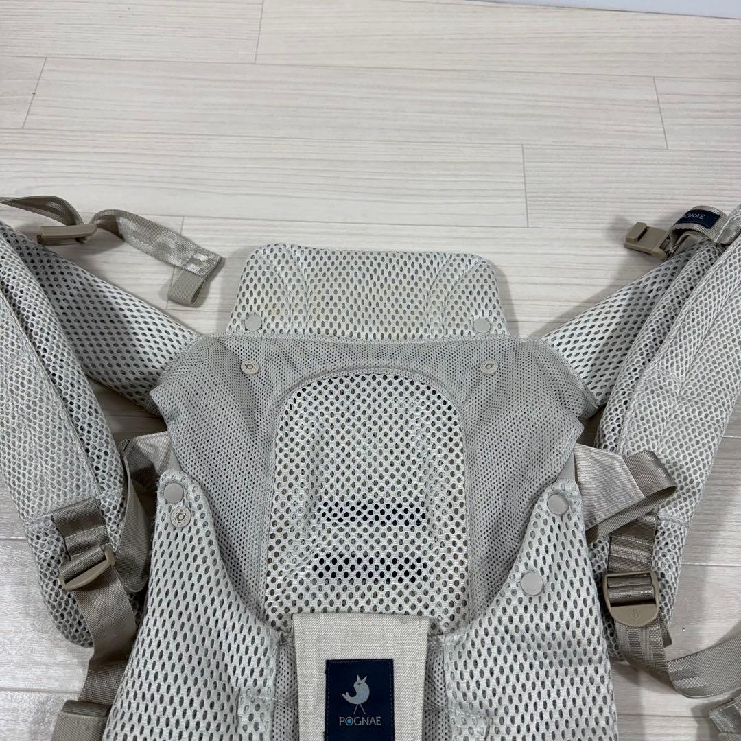 極美品 完品 ポグネー 抱っこ紐 MAX FLOW ヒップシート ベージュ