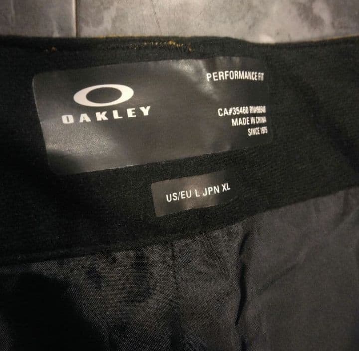 新品 OAKLEY スノーボード スキー パンツ 新品 イエロー