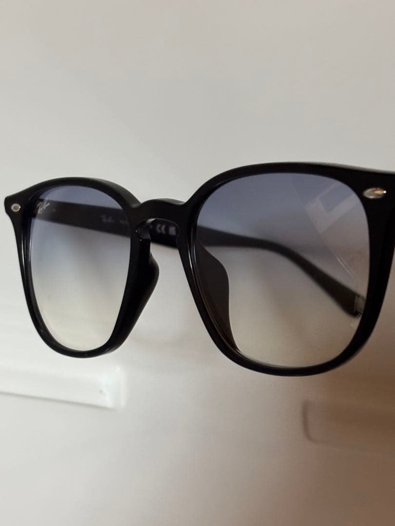 ★大人気モデル★RB4258-F 601/19 ★啓之輔さん着用★RayBan★