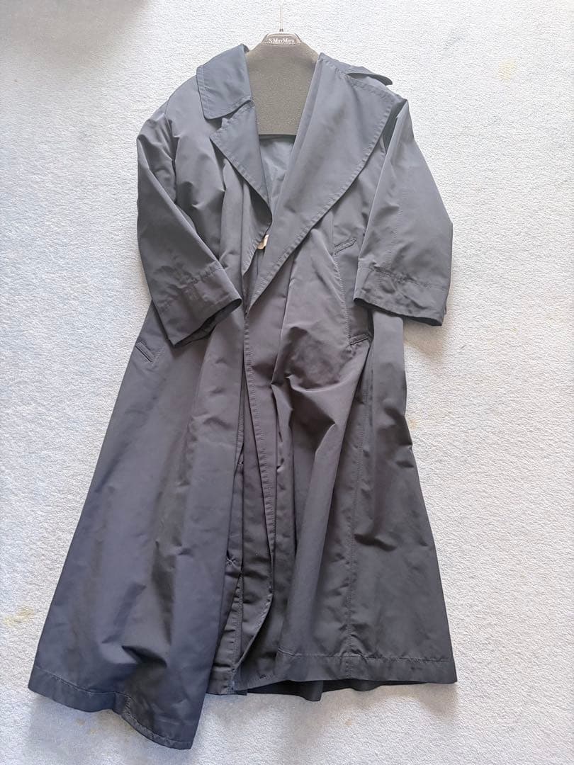 週末値下げMax Mara cube トレンチコート　ネイビー　スプリングコート