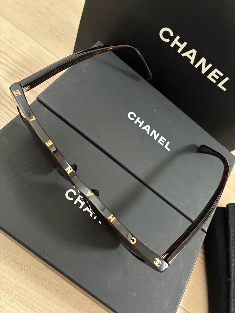CHANEL シャネル　サングラス ベッコウ柄