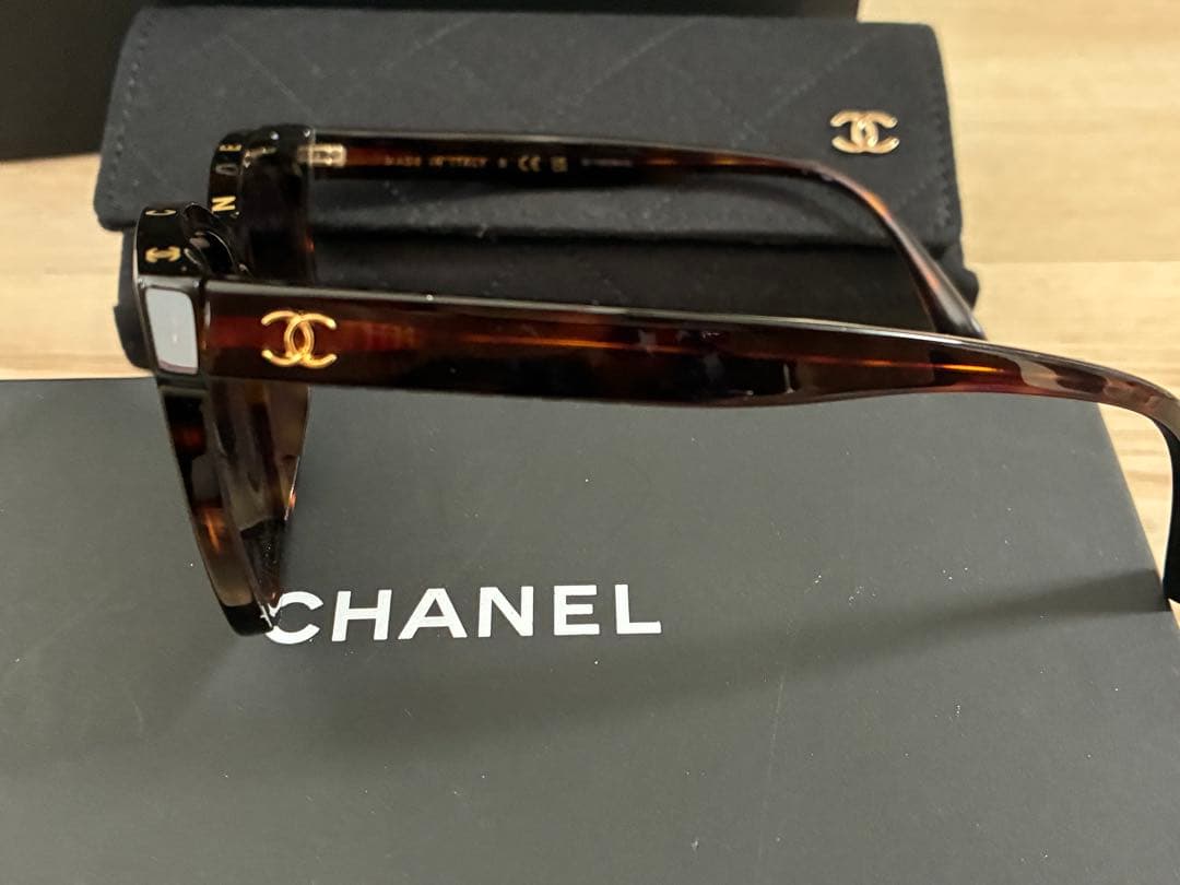 CHANEL シャネル　サングラス ベッコウ柄