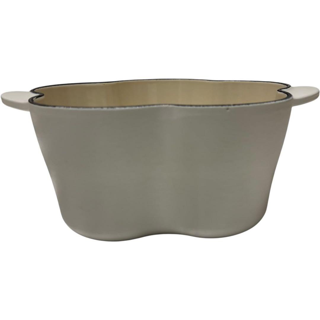 【新品】ル・クルーゼ LE CREUSET ココット フルール ホワイト　約20