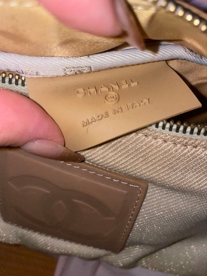 CHANEL ベージュ ボディバッグ